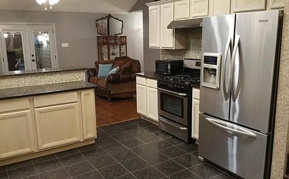 5th image of 1800 Mallard Ln
