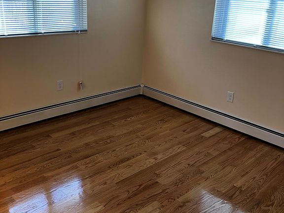 5th image of 47 South St APT 5