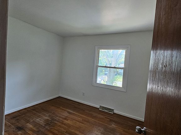 2nd image of 21386 Williams Dr #3