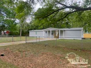 101 Rittenberry Rd, Cantonment, FL 32533