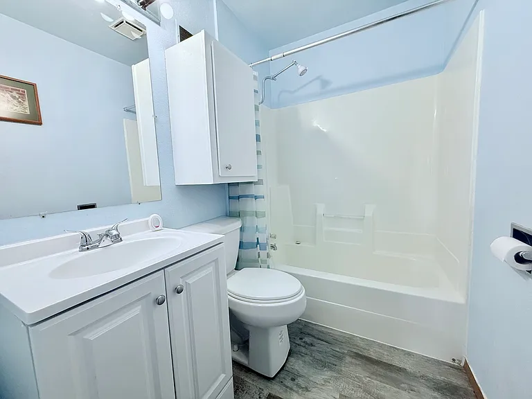 712 Maxwell St — Photo 8