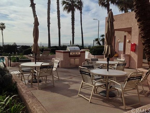 Common area pool, spa, clubhouse, BBQ area, patio for residents in gated complex