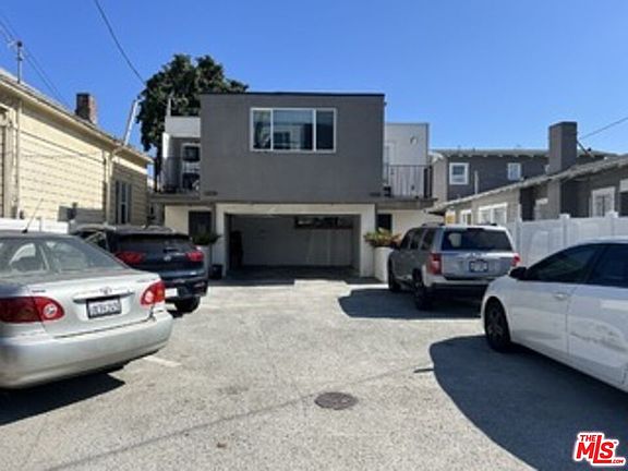 3rd image of 1608 W 36th Pl #1608