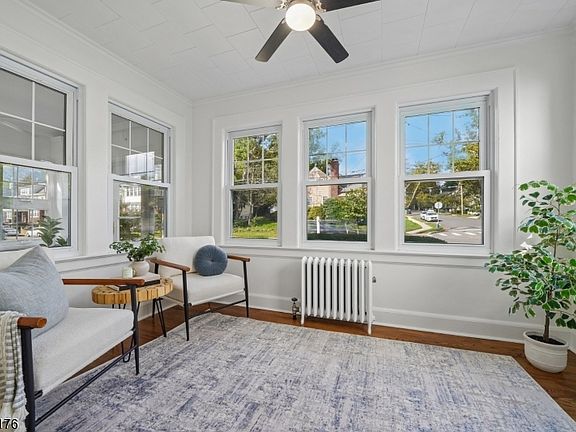 4th image of 92 Boyden Ave
