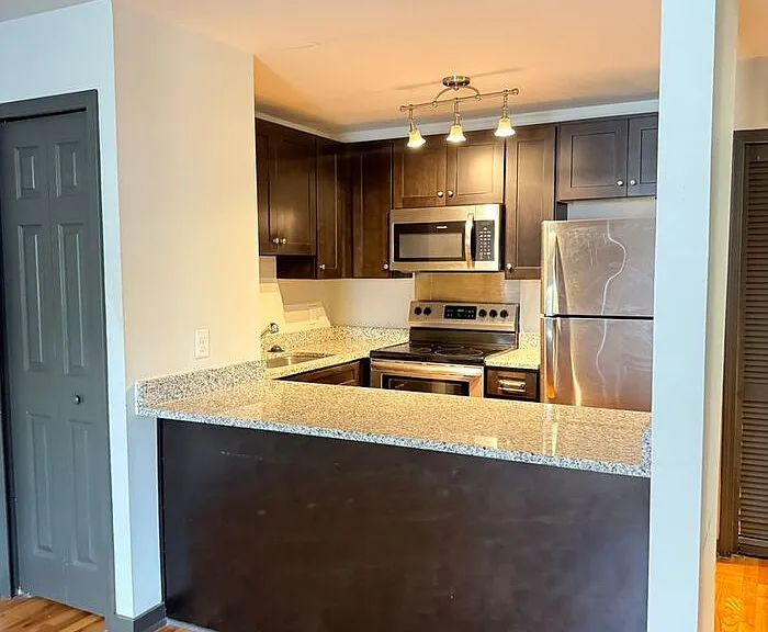 517 Veritas St #2 — Photo 6