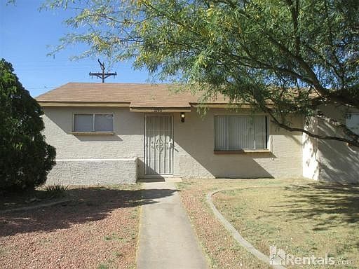 2nd image of 2740 W Lawrence Ln