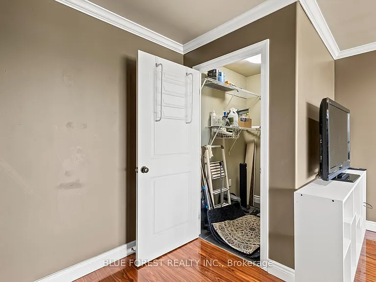 1600 Adelaide St N #608 — Photo 25