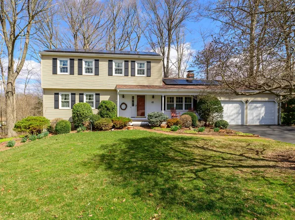 65 Royalwood Court, Cheshire, CT 06410