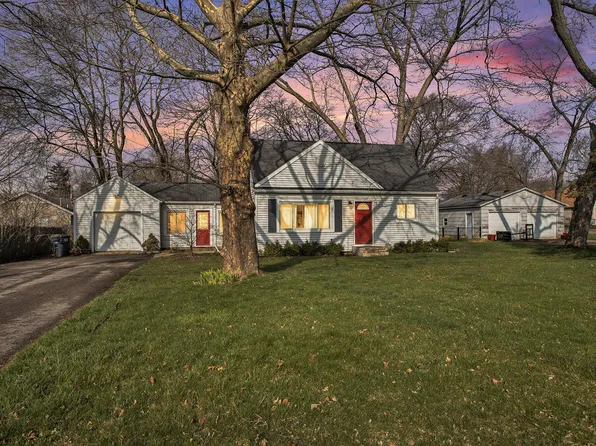 7930 Lake Wood Dr, Portage, MI 49002