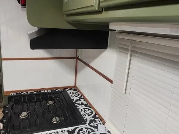 12255 E Highway 20, Fountain, FL 32438