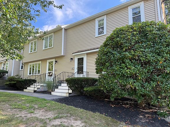 5th image of 101 Cardinal Ln
