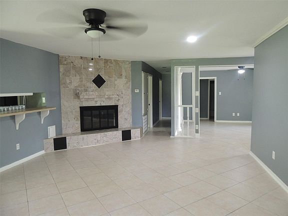 2nd image of 12507 New Rochelle Ct