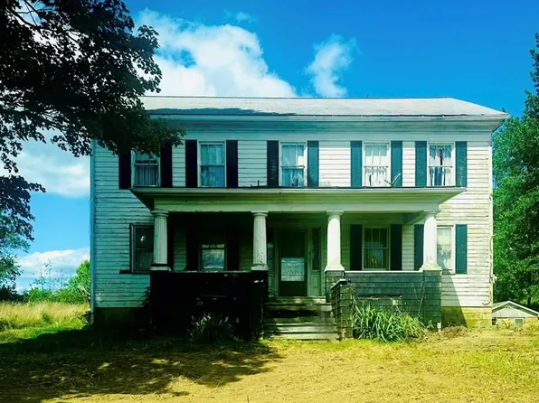 401 Hill Rd, New Bethlehem, PA 16242