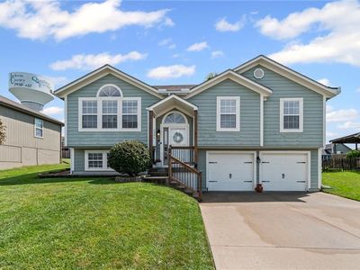 1301 Aspen Dr, Greenwood, MO, 64034