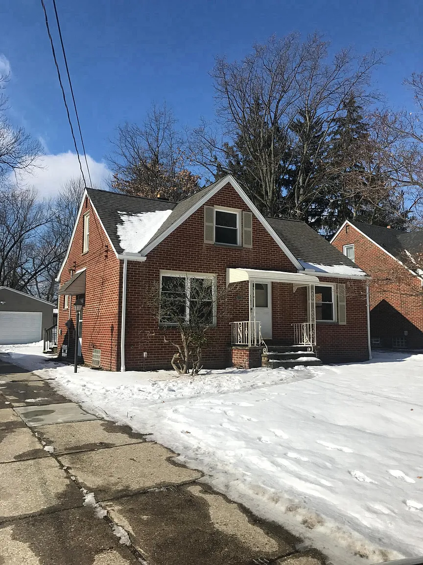 4592 Emerson Rd photo 1