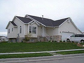 REDUCED TO $226,900!!  BRING OFFERS!!