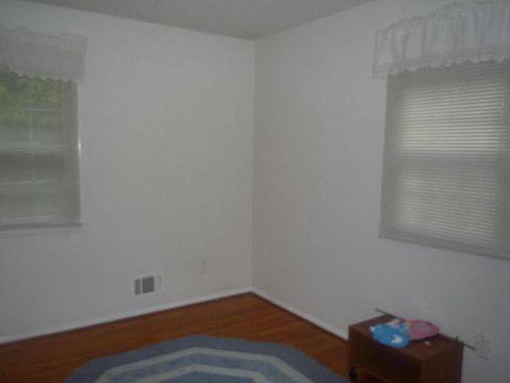 Bedrooms: all have hardwood floor