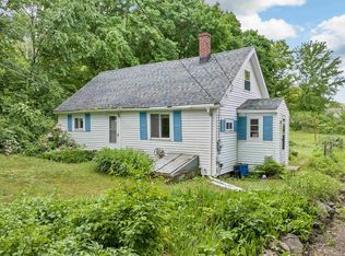 29 Pine St, Wolfeboro, NH 03894