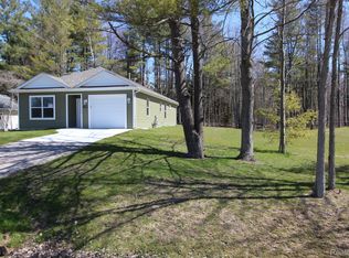 3810 Campbell Rd, Fort Gratiot, MI 48059