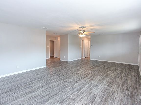 4th image of 501 Circle Dr