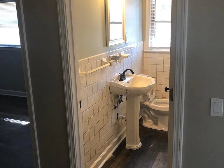 2731 Clay St — Photo 4