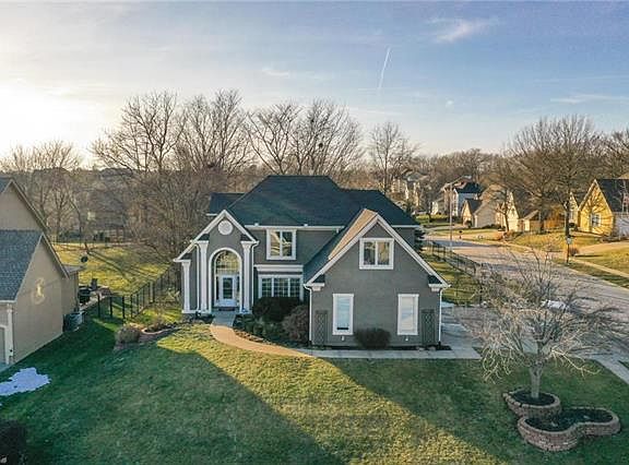 3rd image of 6734 NW Monticello Ter