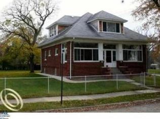 24500 Fern Ave, Eastpointe, MI 48021