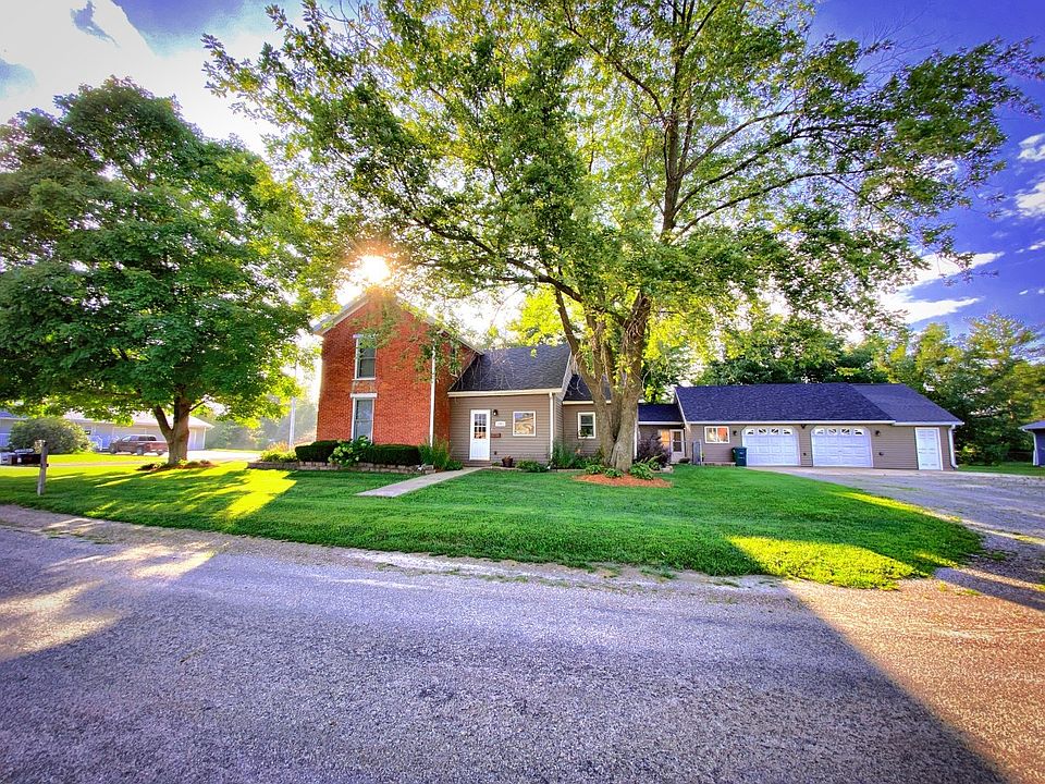 1st image of 1304 4th St