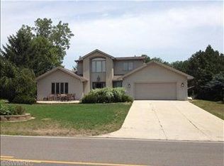 68351 Eagle Lake Rd, Edwardsburg, MI 49112