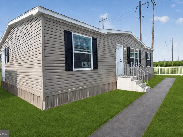 215 Washington Ave, Coatesville, PA 19320