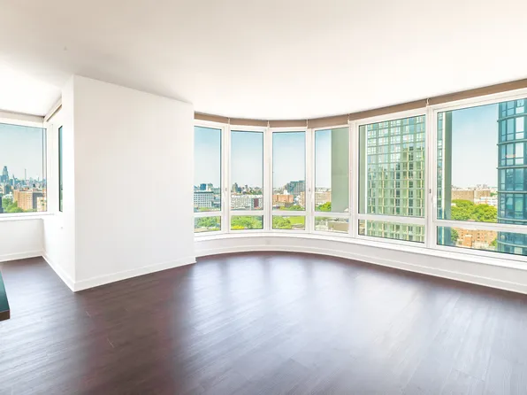 306 Gold Street image 4 of 11