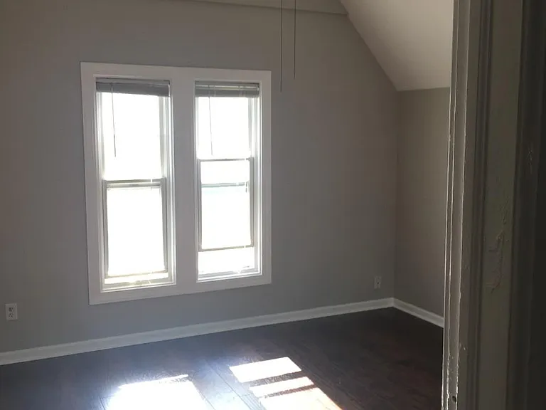 1664 N Astor St #UPPER — Photo 11