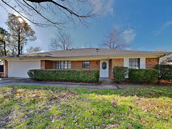 2405 Westpark Way Cir, Euless, TX 76040