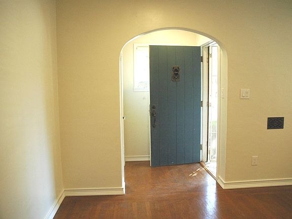 4th image of 2029 10th St