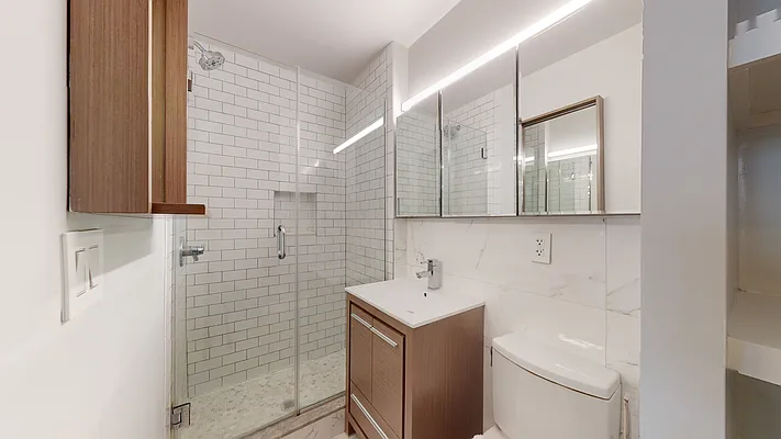 Rented by Bond New York | media 15