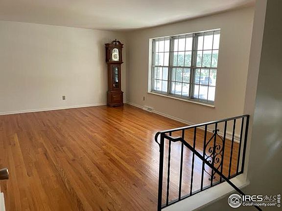 5th image of 120 Manhattan Dr
