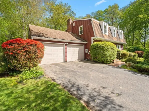 120 Biscuit City Rd S, Kingston, RI 02881