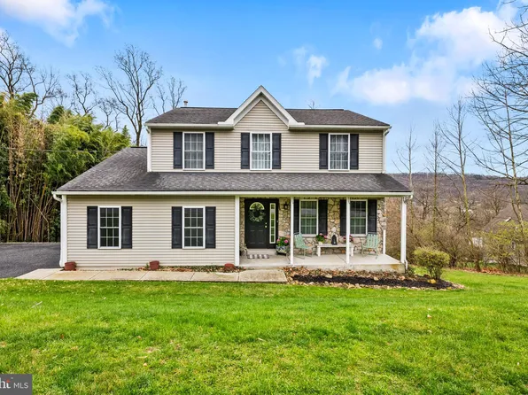 1920 Steuben Rd, Reading, PA 19602