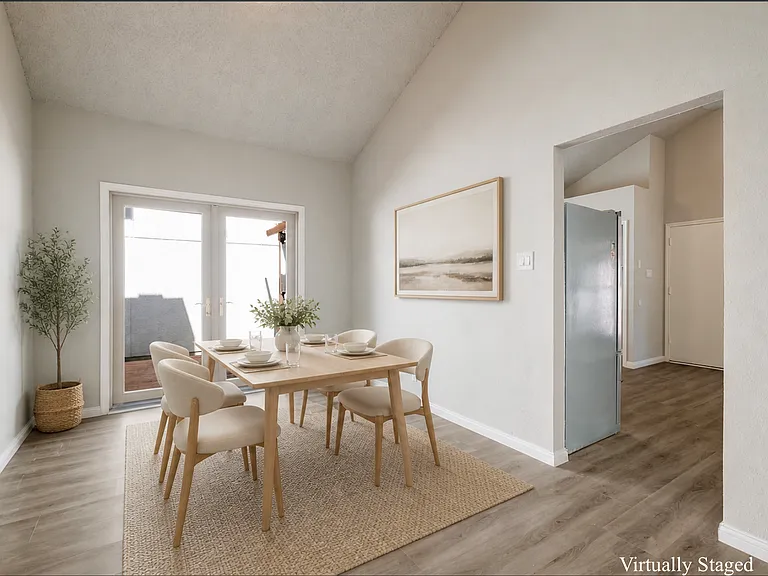 14118 George Rd — Photo 3