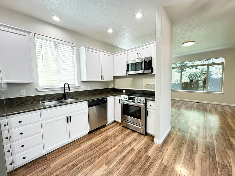 15759 SW Harvester Ln — Photo 12