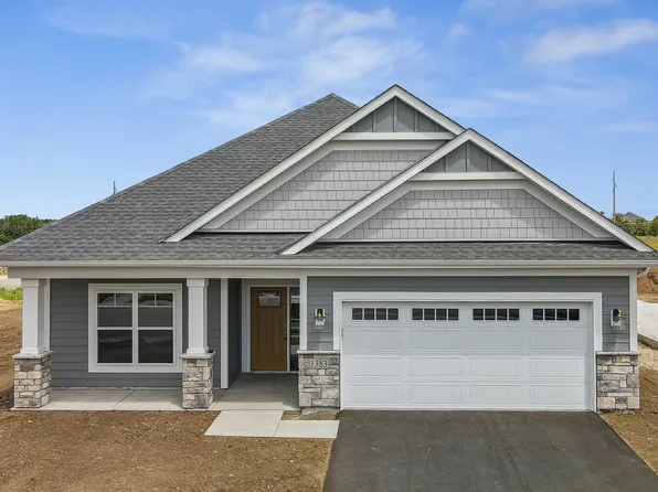 1813 Arrowhead St, Shakopee, MN 55379