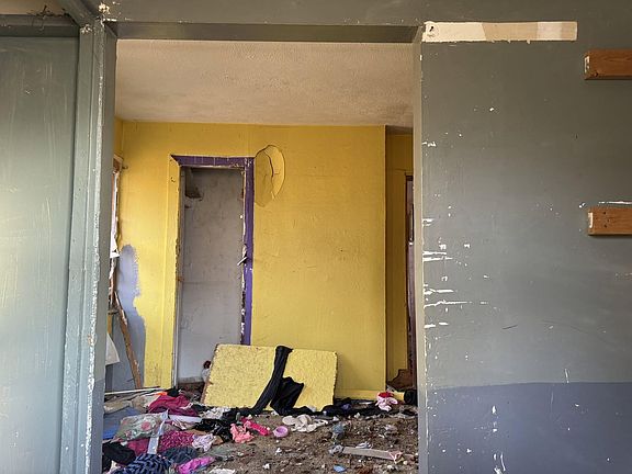 4th image of 93 2nd St