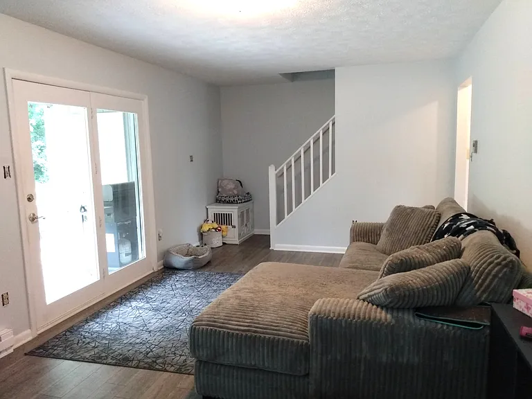 2860 Fillmore Dr — Photo 7