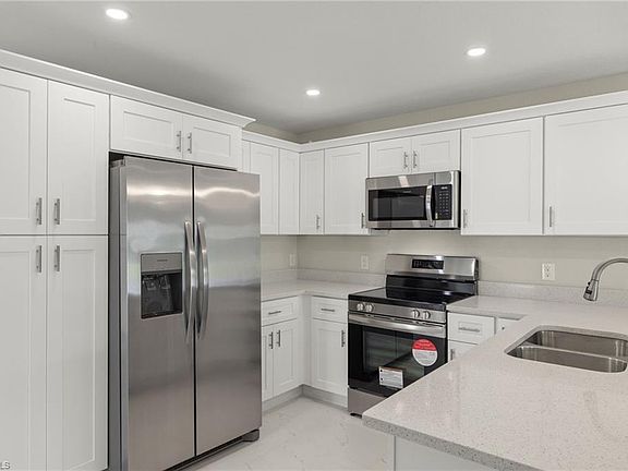 3rd image of 5030/5032 Bristo ST