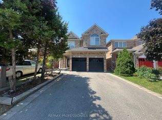3895 Henrietta Way, Mississauga, ON L5M 7Y4