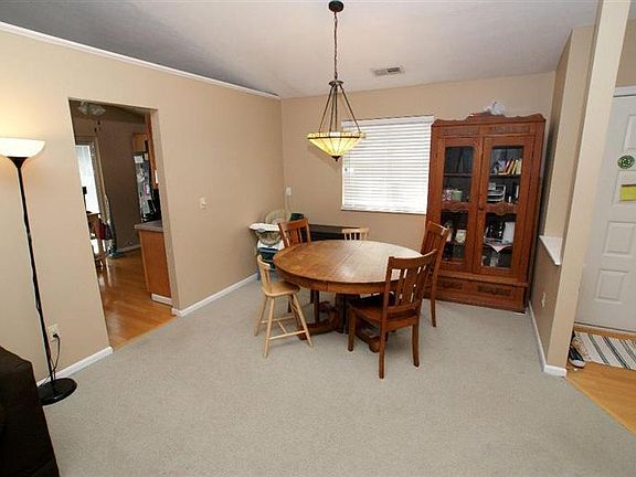 4th image of 308 Sherwood Green Ct