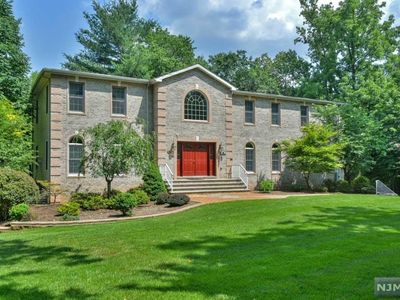 508 W Saddle River Rd, Upper Saddle River, NJ, 07458