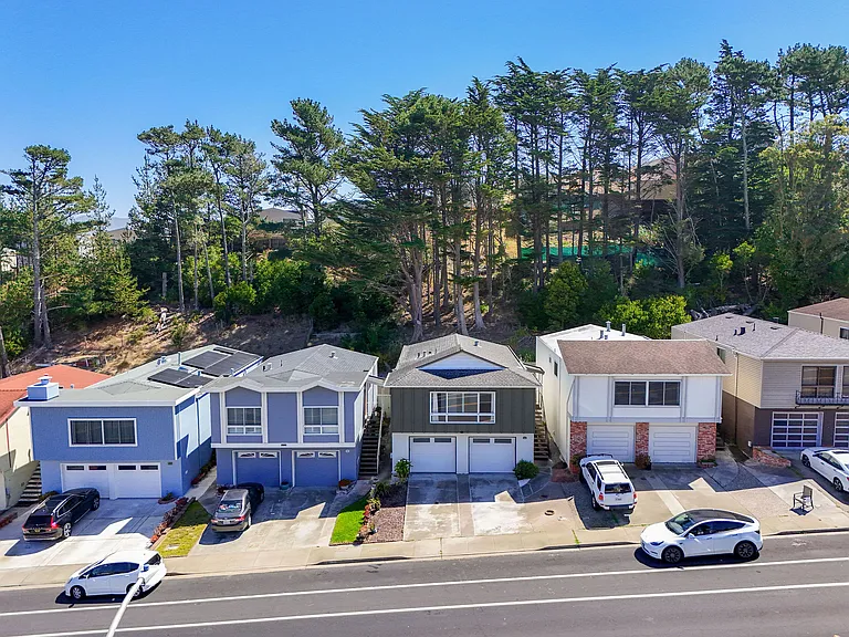 4252 Callan Blvd — Photo 44