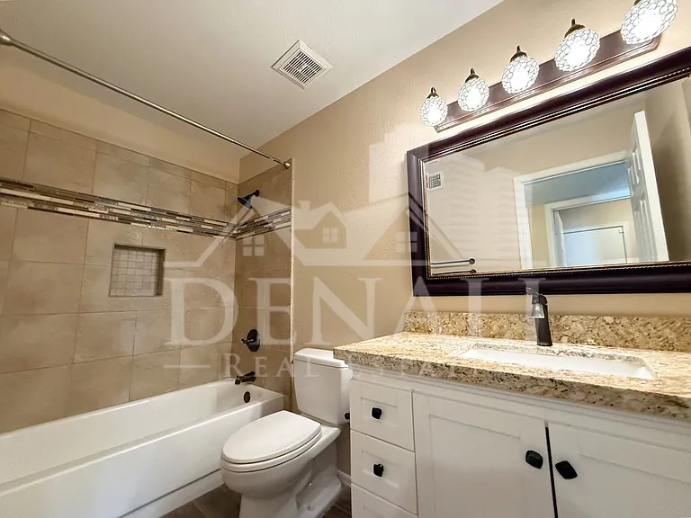 1211 E Drake Dr — Photo 23