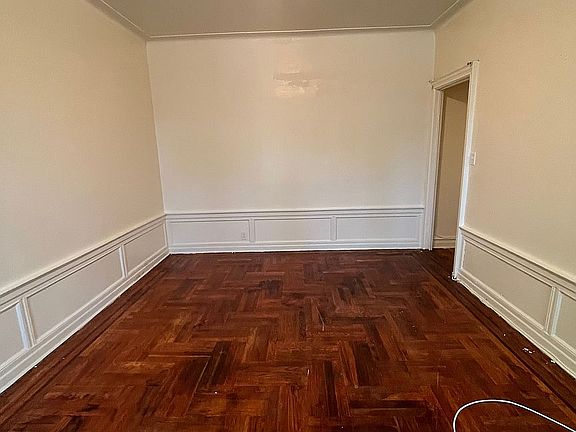 5th image of 85 E 43rd St #B3